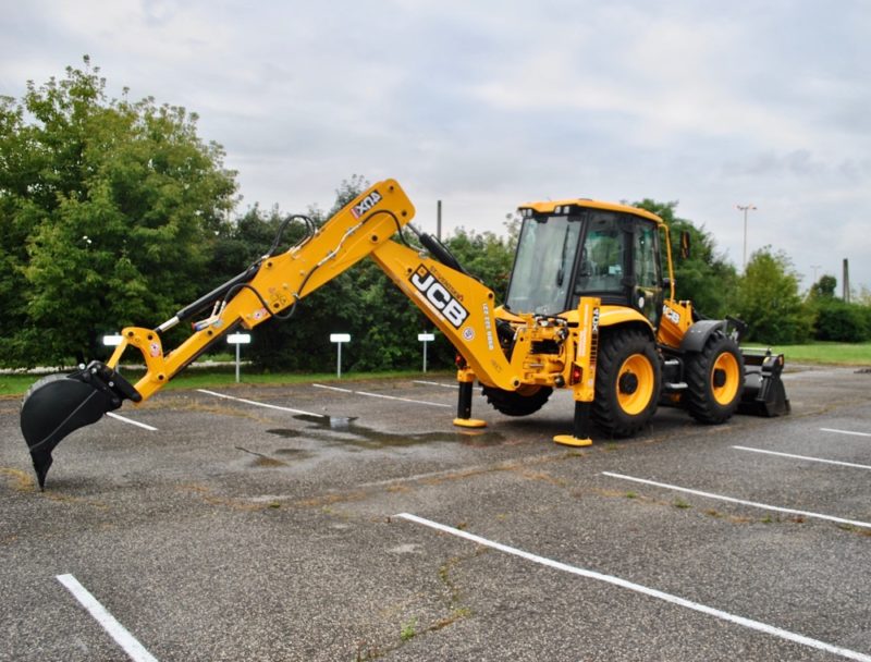 Traktorbager JCB 4CX - prenájom Košice